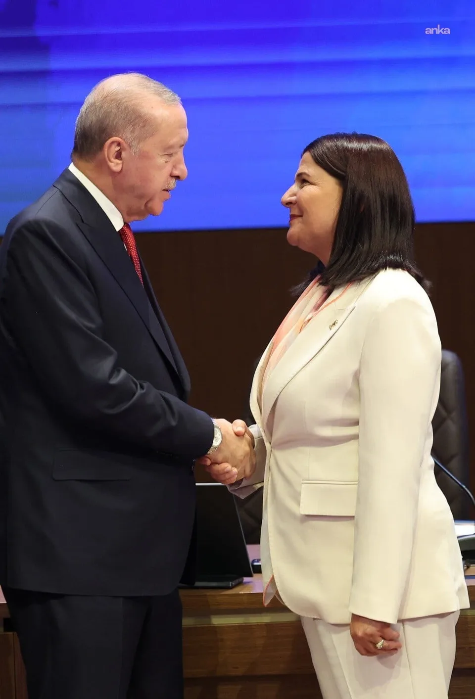 Foça Belediye Başkanı Saniye Bora Fıçı AK Parti’ye katıldı — fotoğraf 2