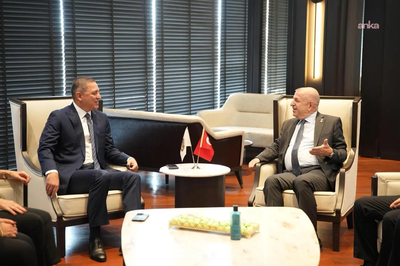 Ümit Özdağ, TBB Başkanı Erinç Sağkan'ı ziyaret etti — fotoğraf 3