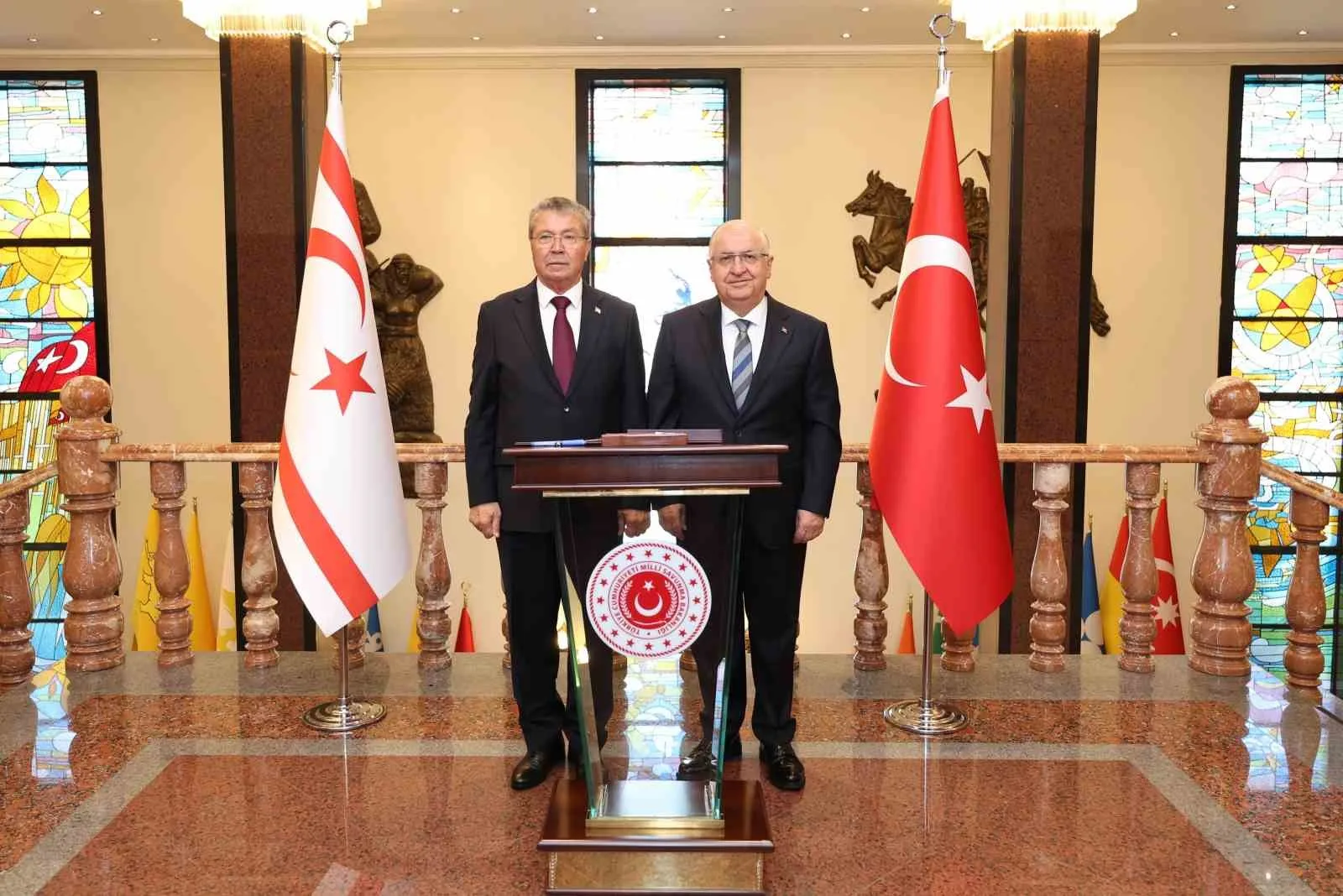 MİLLİ SAVUNMA BAKANI YAŞAR GÜLER, KUZEY KIBRIS TÜRK CUMHURİYETİ (KKTC) BAŞBAKANI ÜNAL ÜSTEL İLE GÖRÜŞTÜ.