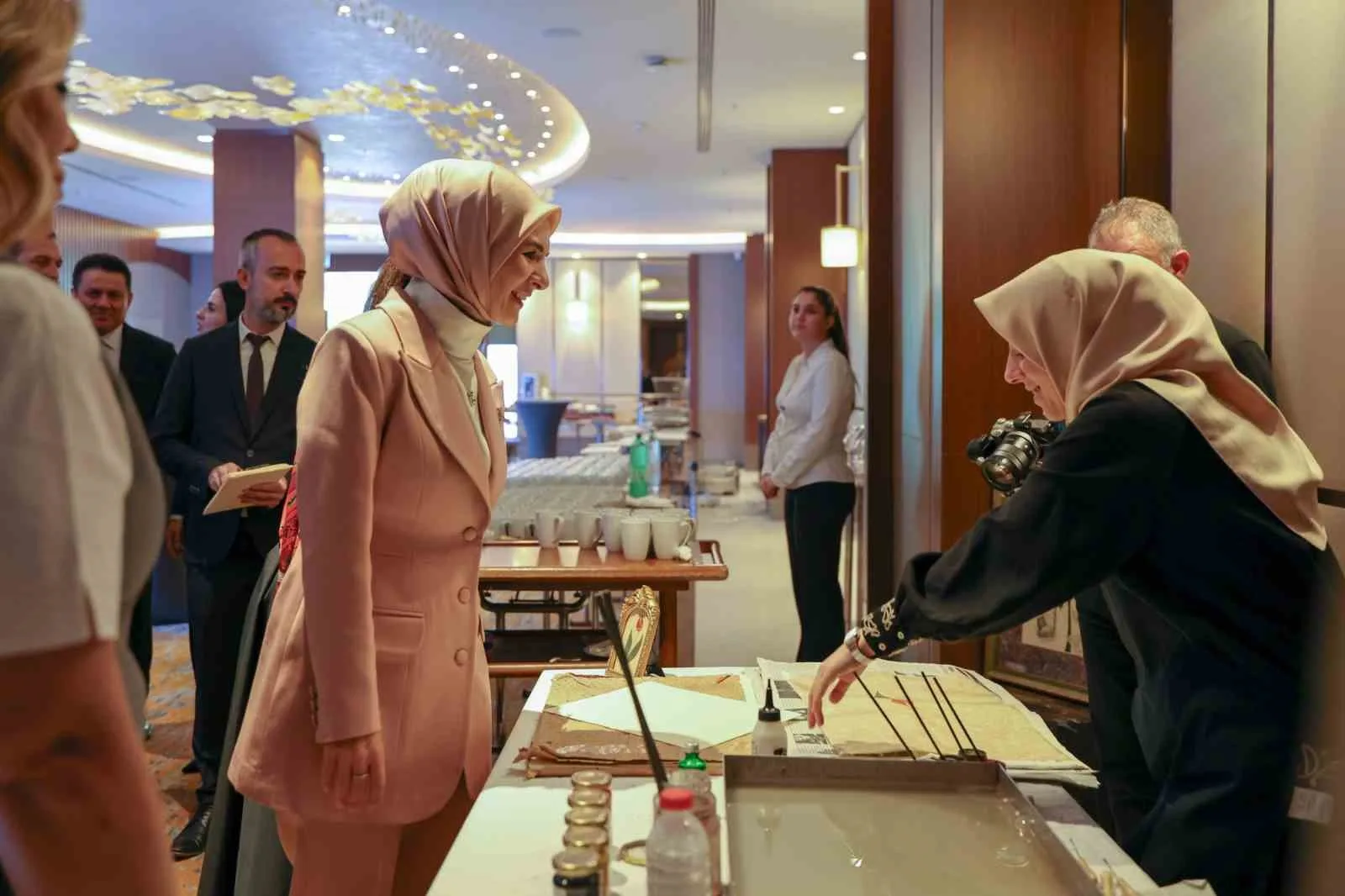 KUZEY MAKEDONYA’NIN BAŞKENTİ ÜSKÜP’TE DÜNYA TÜRK İŞ KONSEYİ (DTİK) BALKANLAR KADIN GİRİŞİMCİLER BULUŞMASI DÜZENLENDİ.