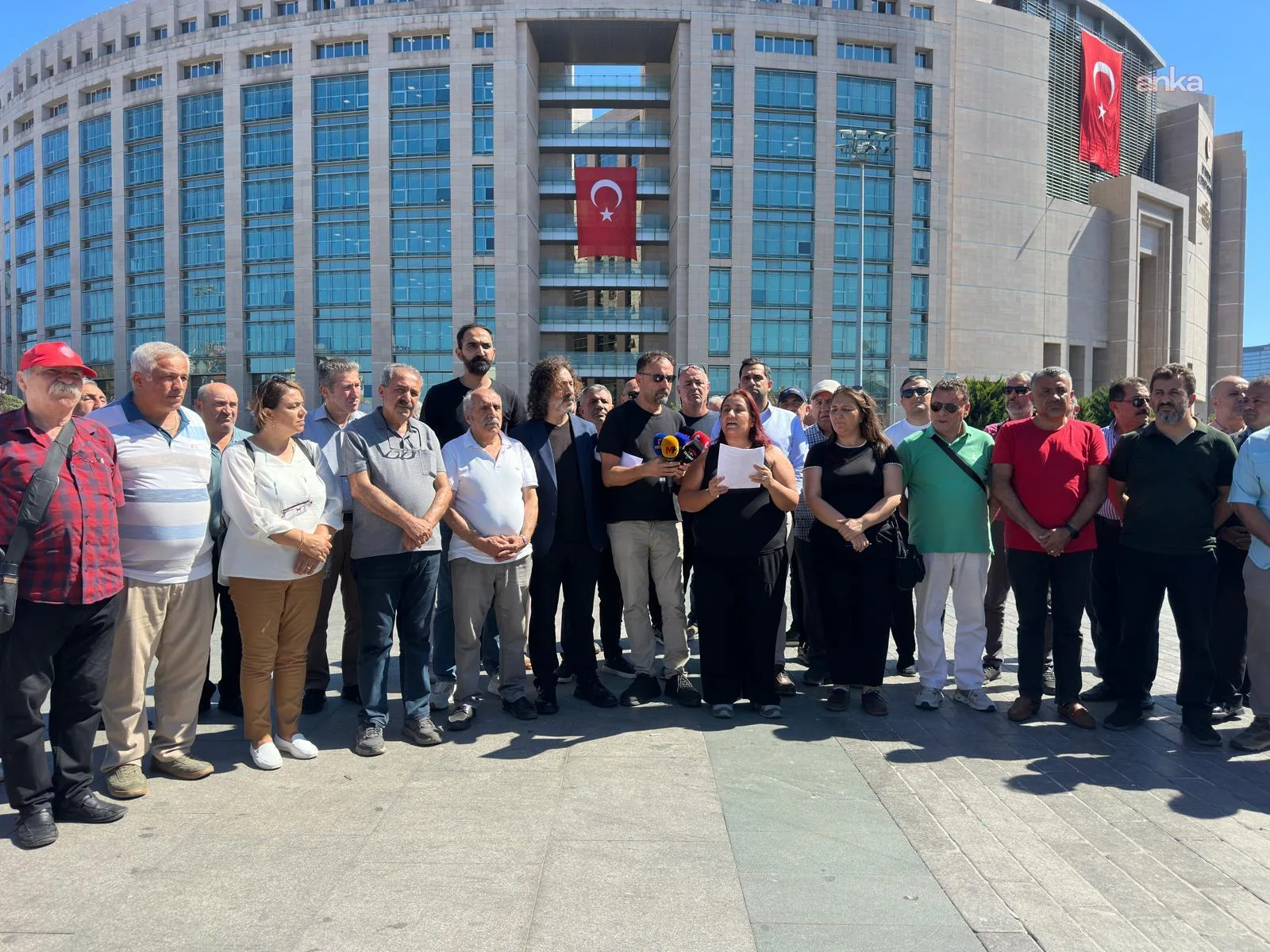 Alevi kurumları Kemal Öztürk ve Altan Tan için savcılığa başvurdu — fotoğraf 2
