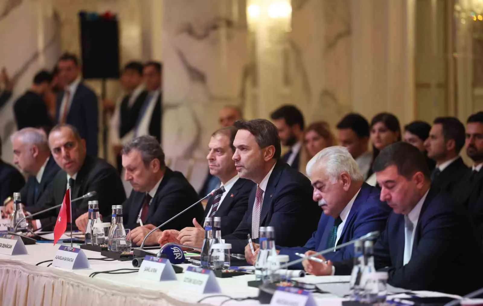 ENERJİ VE TABİİ KAYNAKLAR BAKANI ALPARSLAN BAYRAKTAR, AZERBAYCAN-TÜRKİYE 5. ENERJİ FORUMU’NA KATILMAK ÜZERE AZERBAYCAN’IN BAŞKENTİ BAKÜ’YE GELDİ.