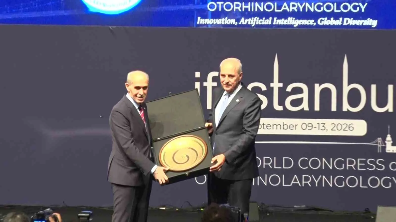 TÜRKİYE BÜYÜK MİLLET MECLİSİ (TBMM) BAŞKANI NUMAN KURTULMUŞ, "DÜNYANIN HERHANGİ BİR YERİNDE AMPUTE EDİLMİŞ BİRİSİNİ HEM DE REKLAMLAR ÜZERİNDEN, BİR İSRAİL ASKERİNİN REKLAMI ÜZERİNDEN ONU GÜNDEME GETİRENLER; FİLİSTİN'DE AYAKLARI VE KOLLARI KESİLEN BİNLERCE, 10 BİNLERCE ÇOCUKTAN MAALESEF BAHSEDEMİYORLAR. BU BÜYÜK UTANÇ İNSANLIK İÇİN ULUSLARARASI ALANDA HEPİMİZ İÇİN YETERDE ARTAR" DEDİ.