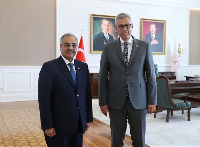 SAĞLIK BAKANI KEMAL MEMİŞOĞLU, D-8 GENEL SEKRETERİ SOHAİL MAHMOOD İLE SAĞLIK BAKANLIĞI’NDA GÖRÜŞTÜ.