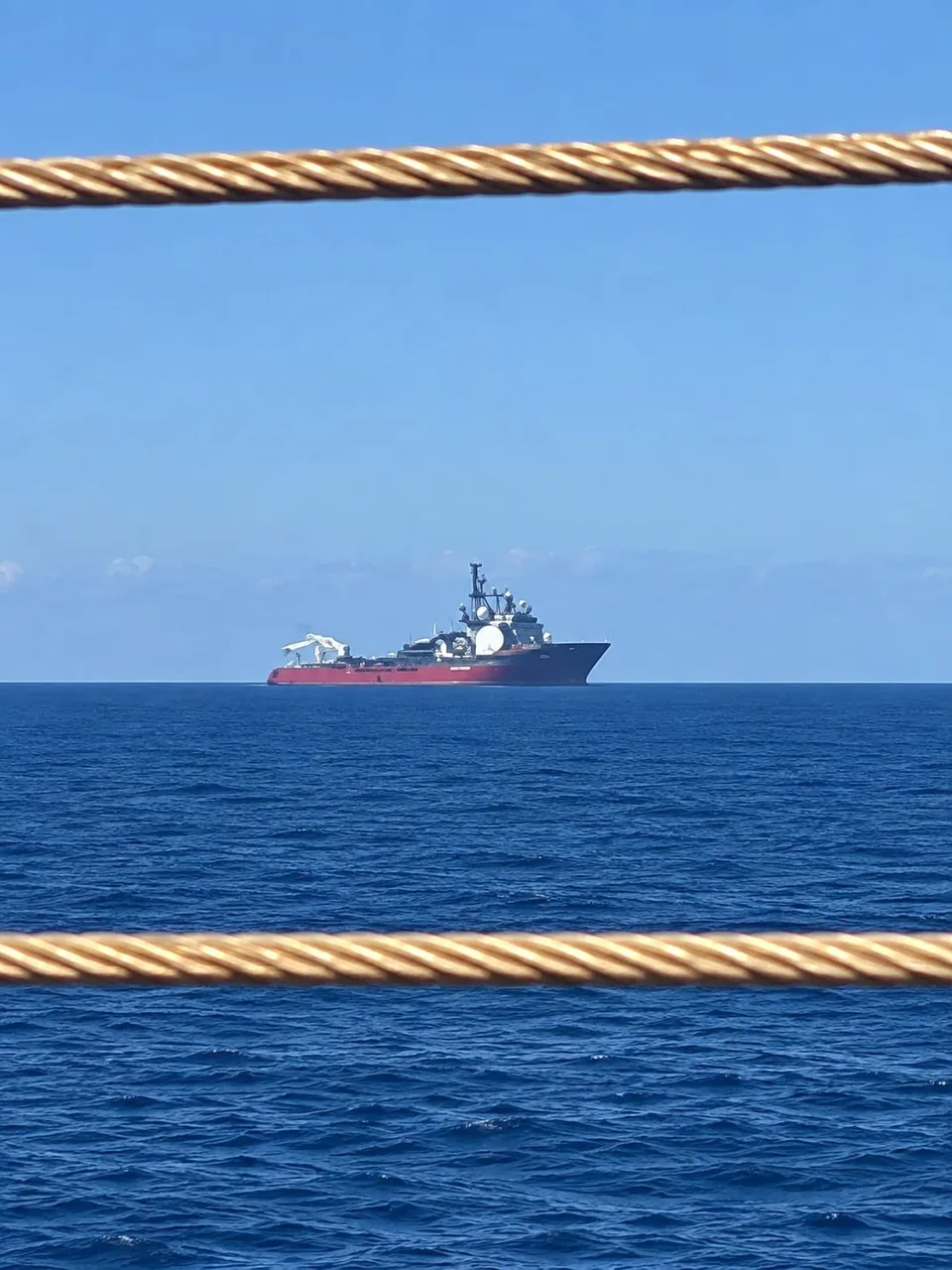KKTC BAŞBAKANI ÜNAL ÜSTEL, GİRNE AÇIKLARINDA MEYDANA GELEN FİLO JET DENİZ FACİASININ ARDINDAN KAYIP KİŞİLERE ULAŞILMASI AMACIYLA SÜRDÜRÜLEN ARAMA ÇALIŞMALARINDA YENİ BİR AŞAMAYA GEÇİLECEĞİNİ AÇIKLADI.