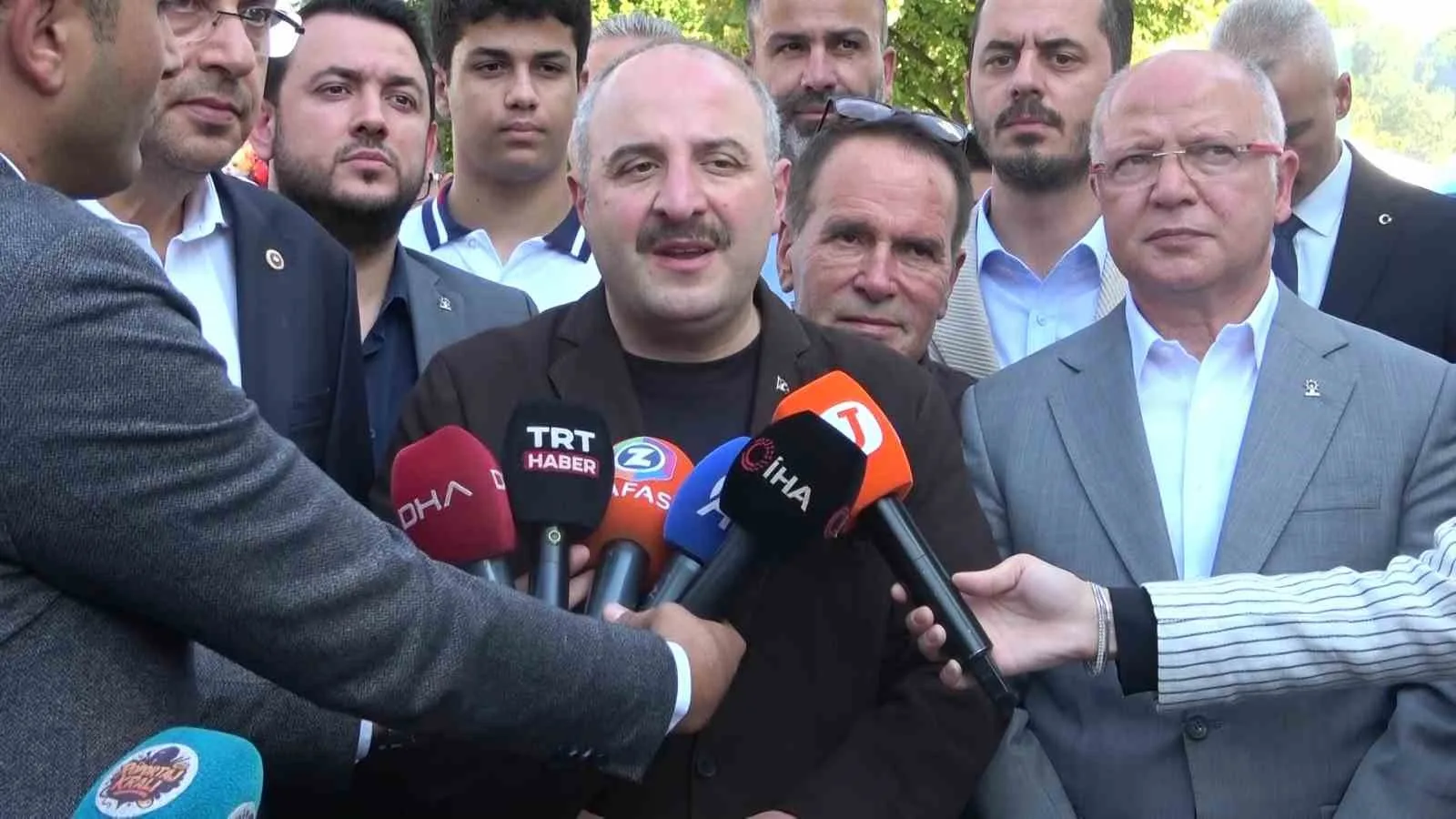 ESKİ SANAYİ VE TEKNOLOJİ BAKANI VE AK PARTİ BURSA MİLLETVEKİLİ MUSTAFA VARANK'IN KONUŞMASI