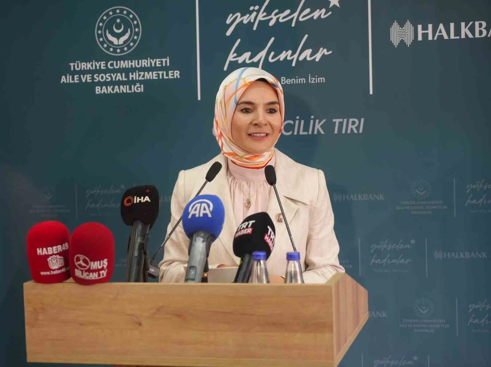 AİLE VE SOSYAL HİZMETLER BAKANI MAHİNUR ÖZDEMİR GÖKTAŞ KONUŞMA YAPTI