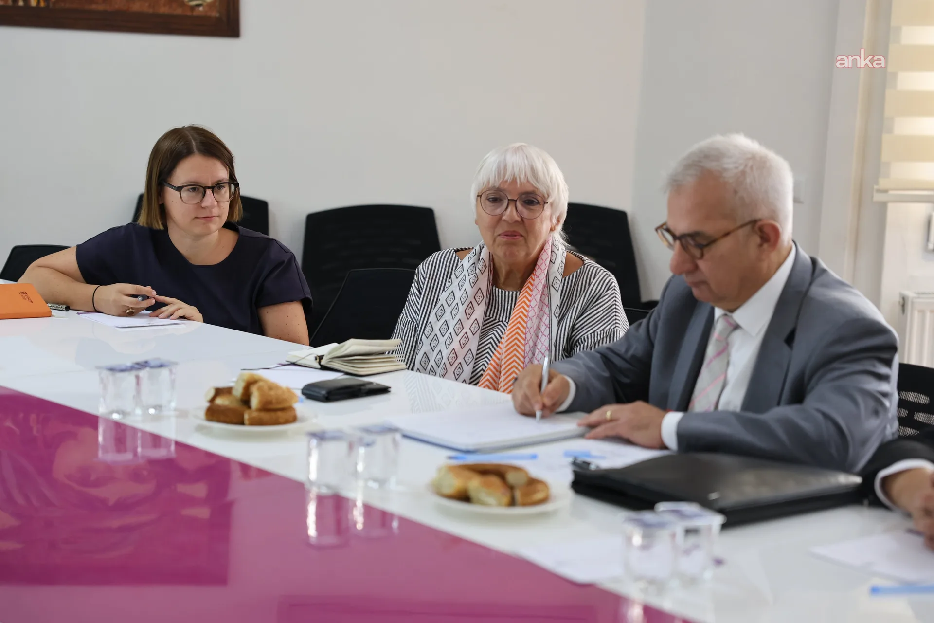 Almanya Yeşiller Partisi heyeti DEM Parti'yi ziyaret etti — fotoğraf 2