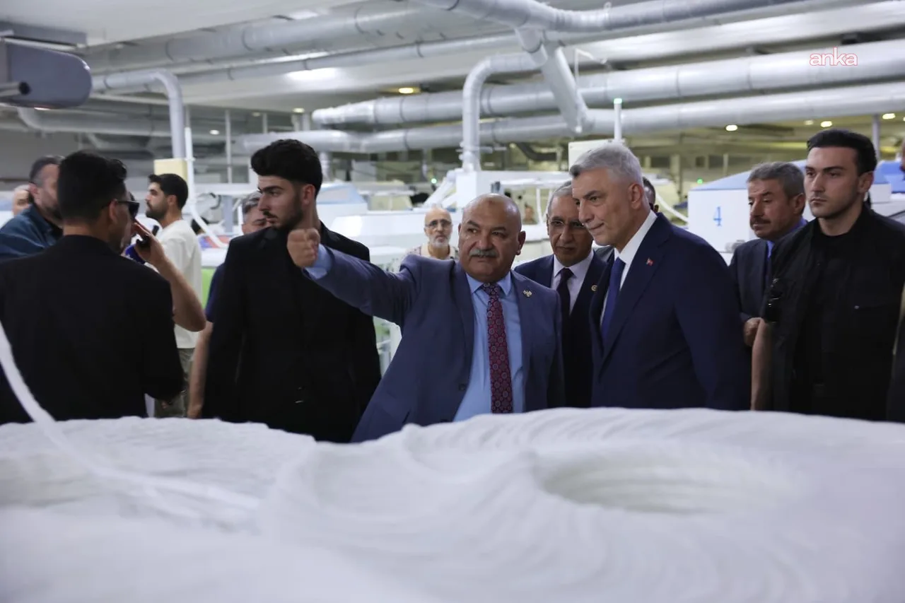 Ömer Bolat, Halep'te sanayi bölgesini ziyaret etti — fotoğraf 3