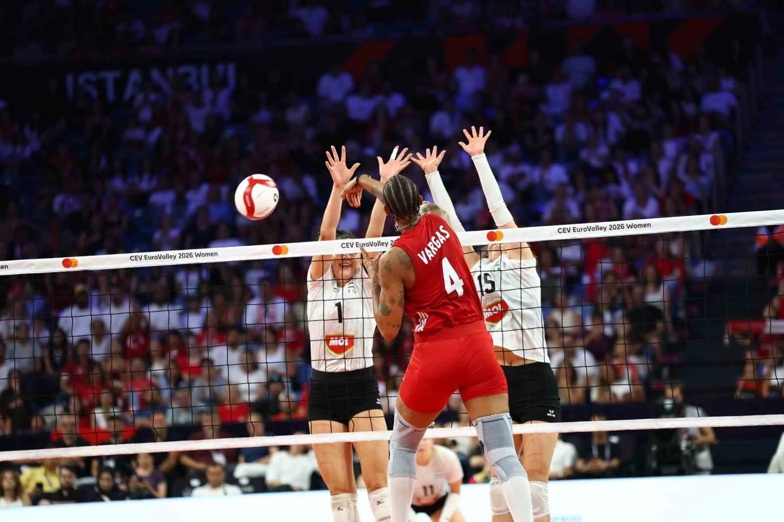 A MİLLİ KADIN VOLEYBOL TAKIMI, 2026 CEV TRENDYOL AVRUPA VOLEYBOL ŞAMPİYONASI ÇEYREK FİNALİNDE YARIN ALMANYA İLE KARŞILAŞACAK. (ARŞİV)