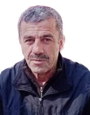 GÜMÜŞHANE’DE YOLUN KARŞISINA GEÇMEYE ÇALIŞIRKEN OTOMOBİLİN ÇARPMASI SONUCU AĞIR YARALANAN YAŞAR DABAĞ (64), TEDAVİ GÖRDÜĞÜ HASTANEDE 12 GÜN SÜREN YAŞAM MÜCADELESİNİ KAYBETTİ.