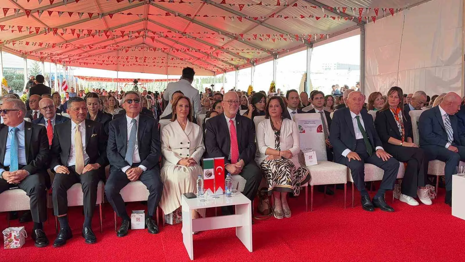 KUTSO BAŞKANI ESİN GÜRAL ARGAT, MEKSİKA'NIN KÜTAHYA FAHRİ KONSOLOSU OLDU
