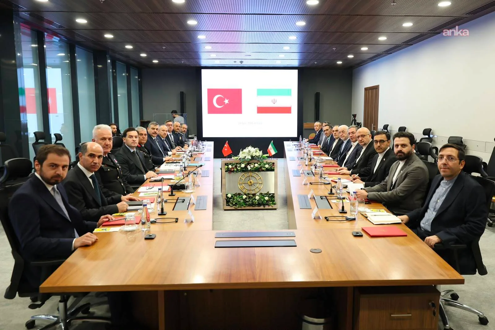 Eskandar Momeni, PKK ve PJAK'a silah bırakma çağrısı yaptı — fotoğraf 3
