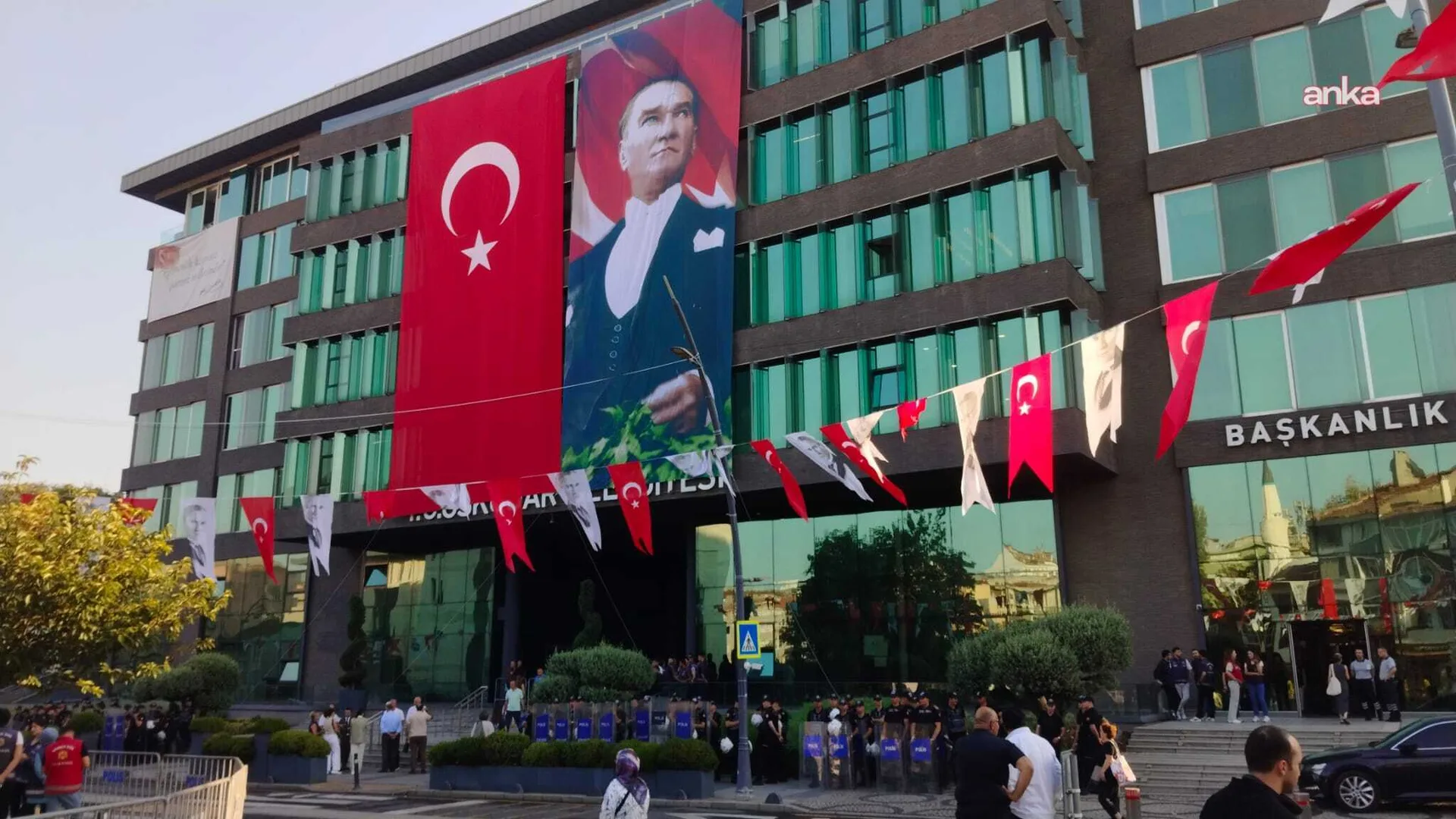 İBB ve Üsküdar belediyelerine yeni operasyonlarda gözaltına alınanlar var — fotoğraf 3