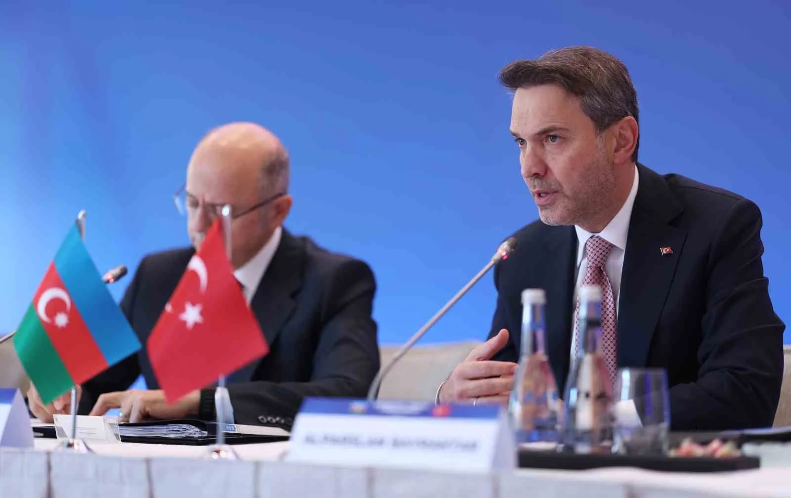 ENERJİ VE TABİİ KAYNAKLAR BAKANI ALPARSLAN BAYRAKTAR, AZERBAYCAN-TÜRKİYE 5. ENERJİ FORUMU’NA KATILMAK ÜZERE AZERBAYCAN’IN BAŞKENTİ BAKÜ’YE GELDİ.