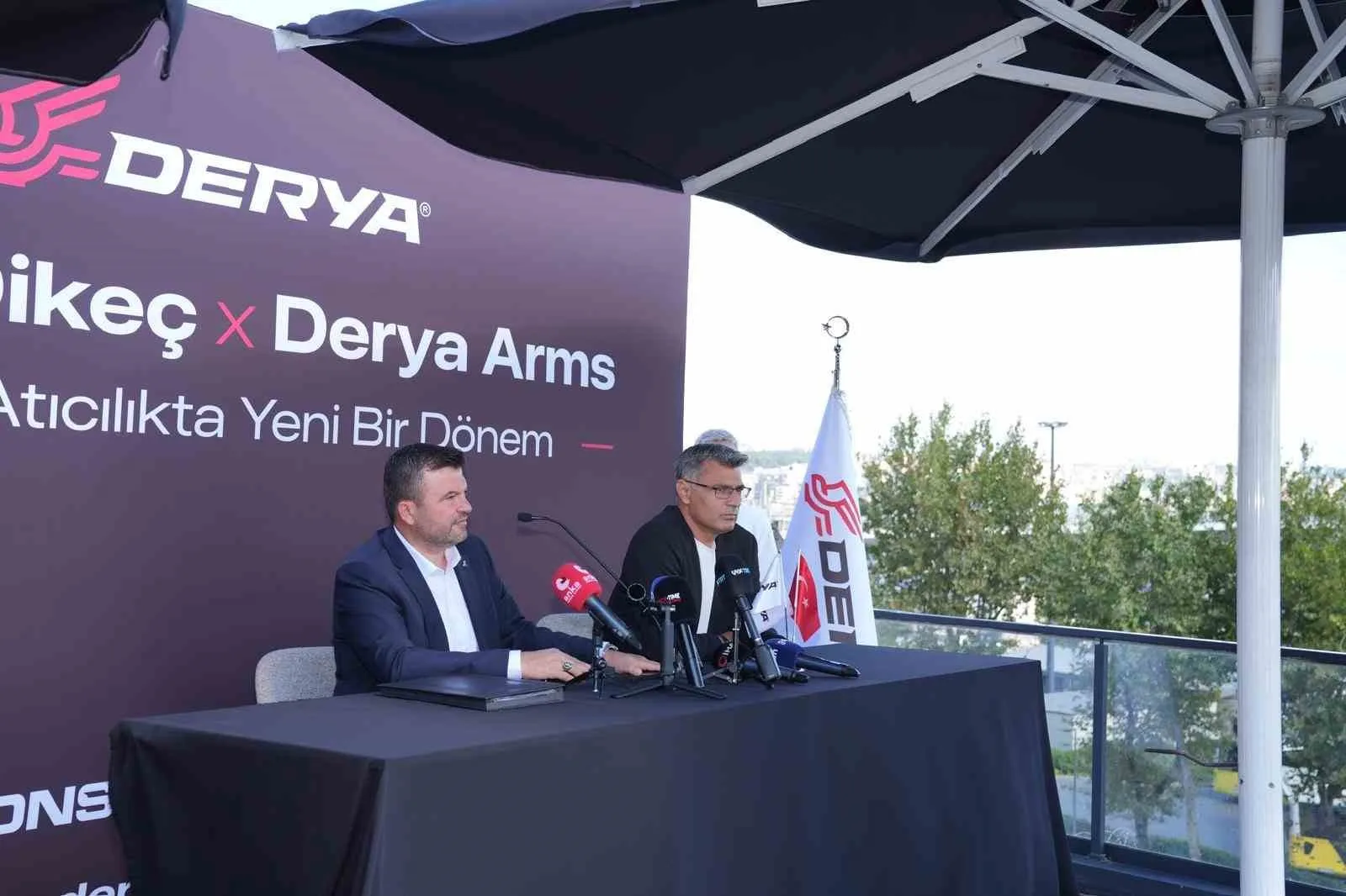 MEHMET ÇELER (SOLDA) VE YUSUF DİKEÇ (SAĞDA) İŞBİRLİĞİNE İMZA ATTI