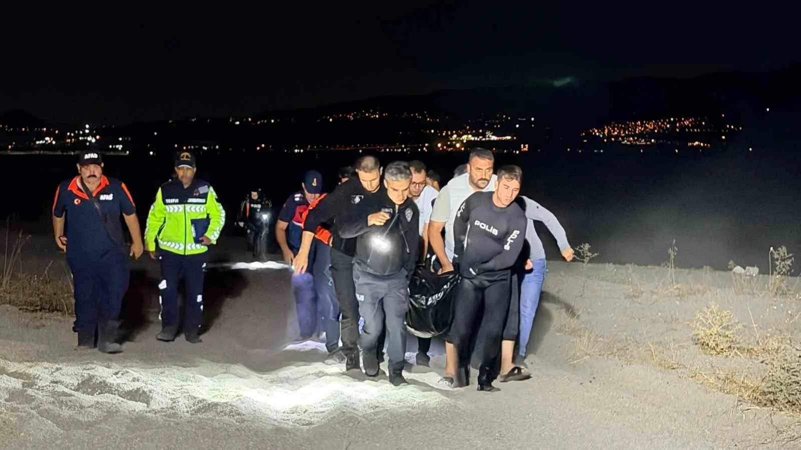 İZNİK GÖLÜ’NDE KAYIP ÖĞRETMENİN CANSIZ BEDENİNE ULAŞILDI