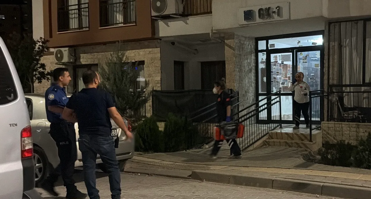 ADIYAMAN’DA, EVDE TEK OLDUĞU ESNADA YAKINLARI TARAFINDAN EVDE ÖLÜ BULUNAN KİŞİ İÇİN EKİPLER HAREKETE GEÇTİ