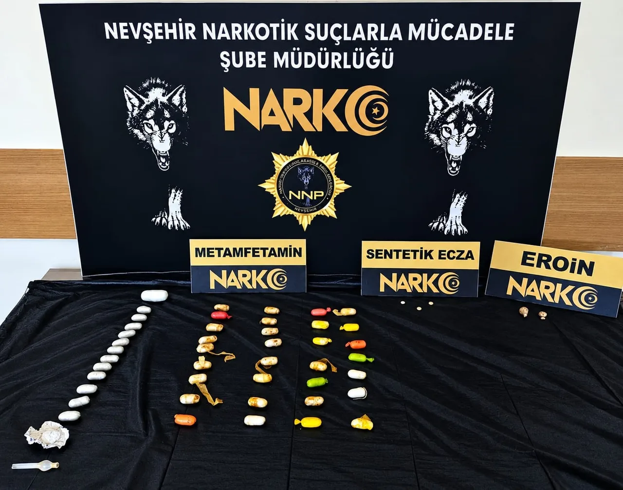ŞAHSIN MİDESİNDEN ÇIKAN UYUŞTURUCU MADDELER