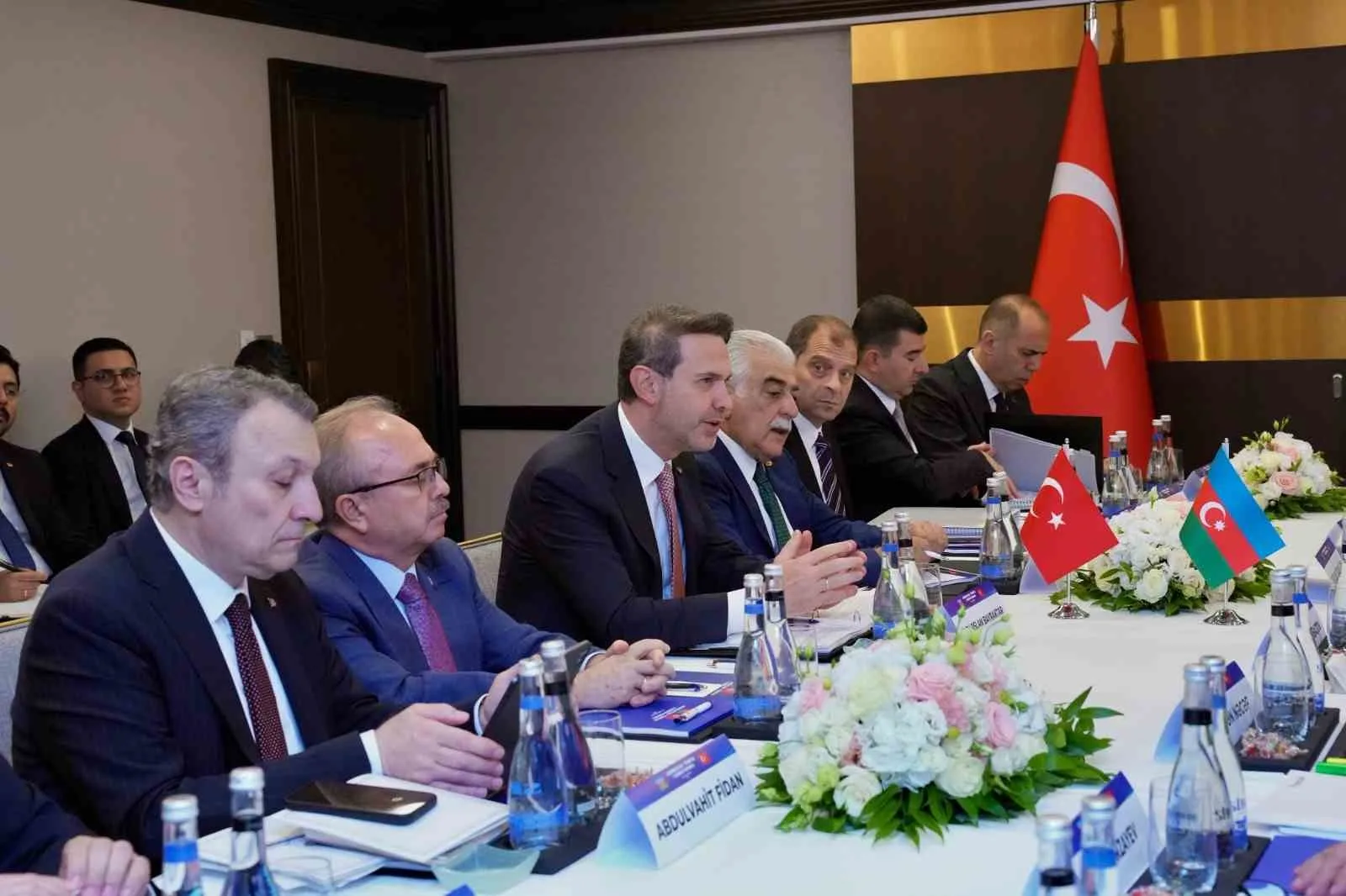 ENERJİ BAKANI ALPARSLAN BAYRAKTAR, AZERBAYCAN’IN BAŞKENTİ BAKÜ’DE AZERBAYCANLI MEVKİDAŞI PERVİZ ŞAHBAZOV İLE BİR ARAYA GELDİ.