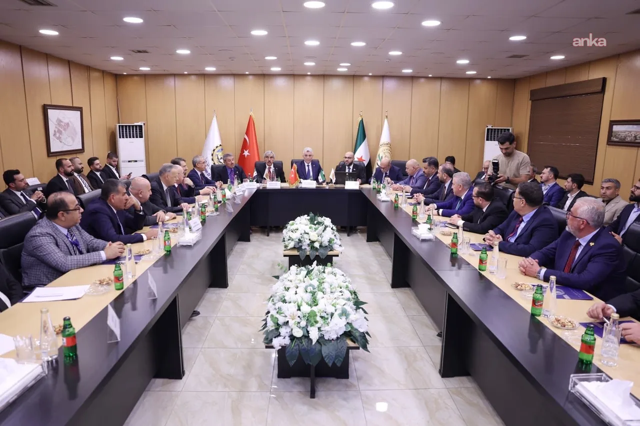 Ömer Bolat, Halep'te sanayi bölgesini ziyaret etti — fotoğraf 2