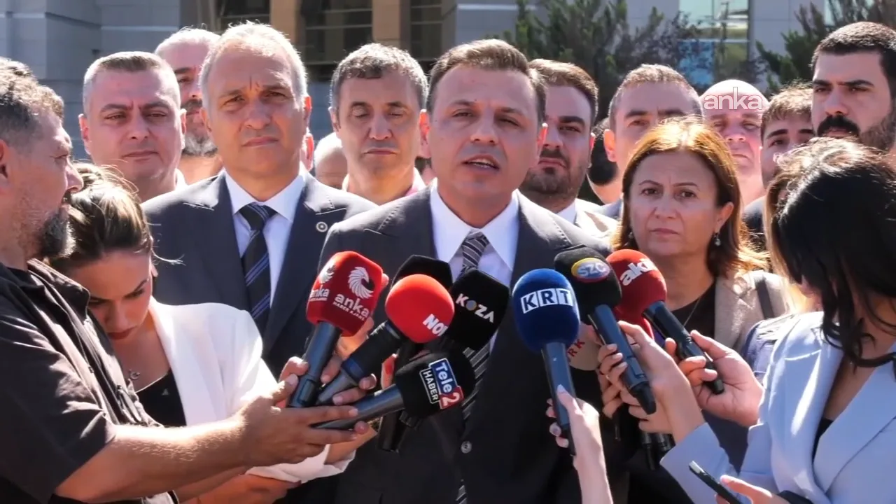 Üsküdar seçimi soruşturması kapsamında ifade veren Özgür Çelik: “Bu işin gerçek mağduru aslında Üsküdar'da yaşayan yurttaşlarımızdır” — fotoğraf 3